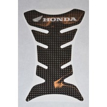 Об'ємна захисна наклейка carbon на бак мотоцикла Honda Об'ємна захисна наклейка carbon на бак мотоцикла Honda